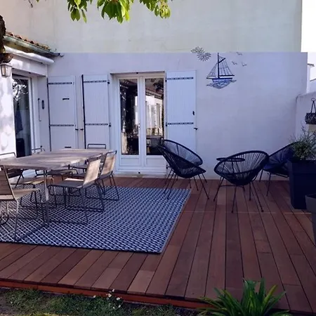 Maison Spacieuse Pour 8 Au Bois-plage-en-re Avec Jardin - Fr-1-835-13